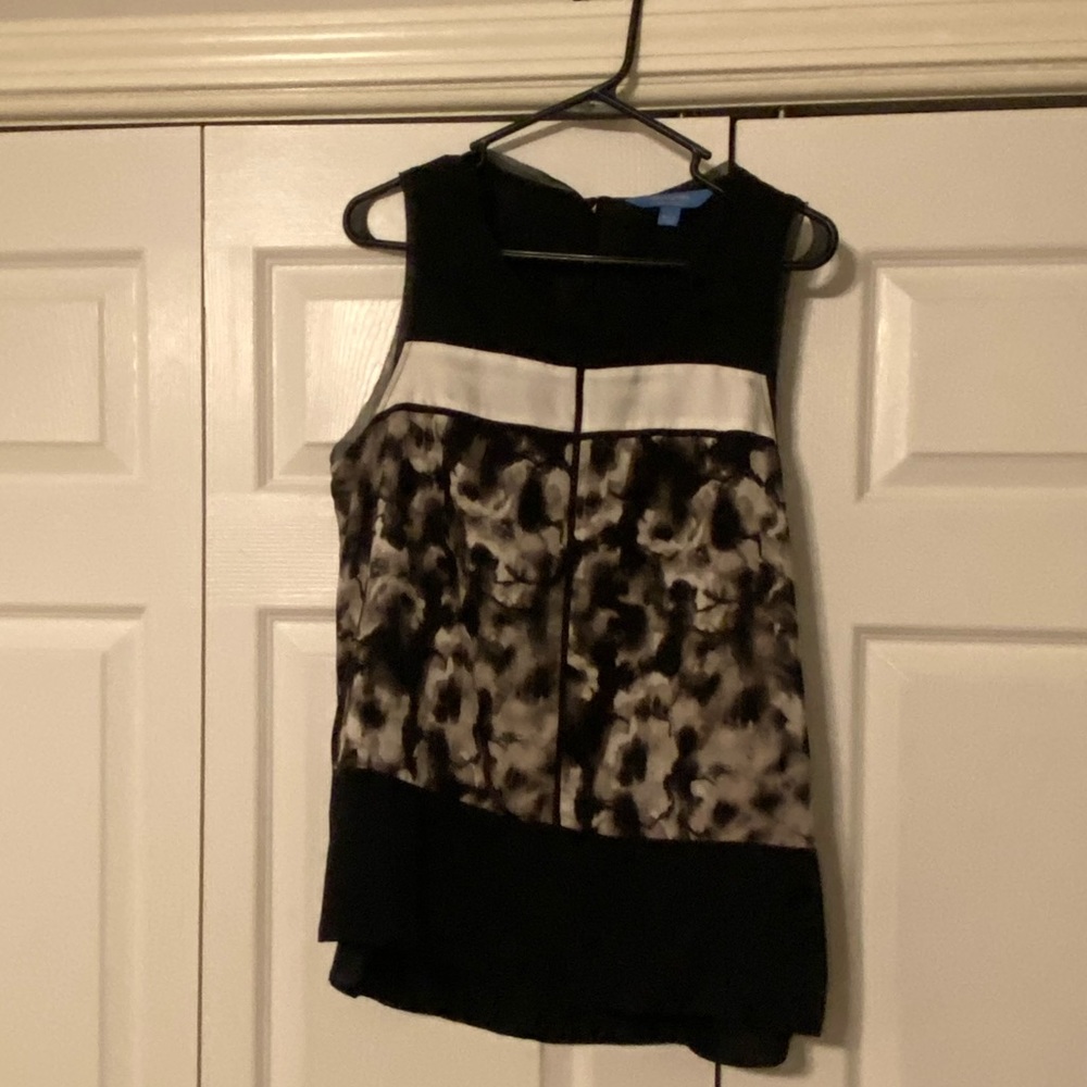 Simply Vera Black Tank Top